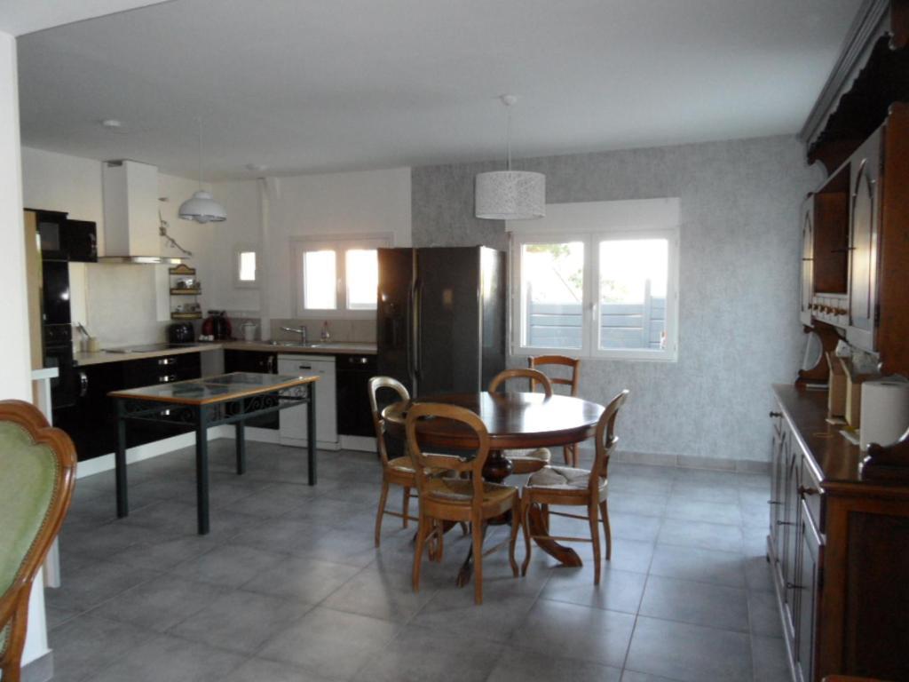Logement Entre Mer Et Montagne Roujan Exterior foto